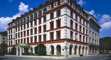 Gebäude der IHK München von außen